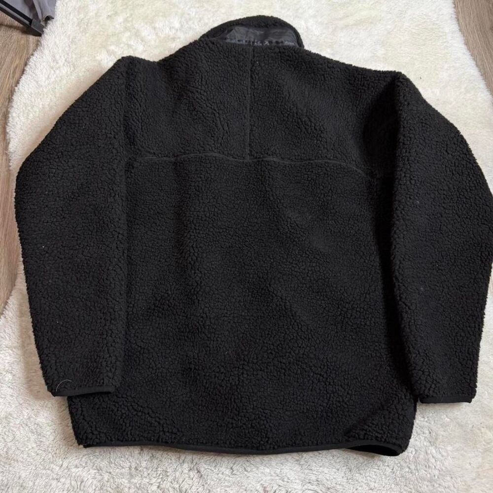 Patagonia Women's Black Jacket - Picture 3 of 4